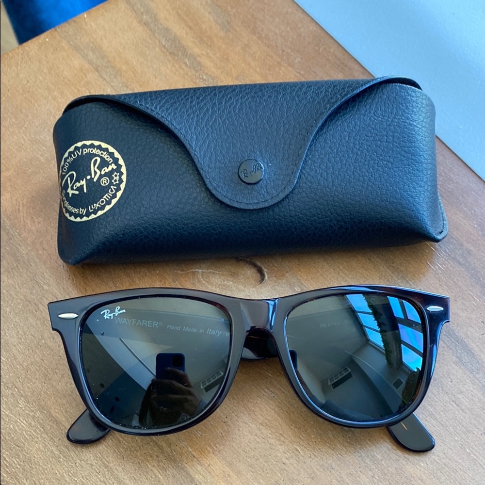 Ray-Ban Black Wayfarer Sunglasses with Case and new cleaning cloth